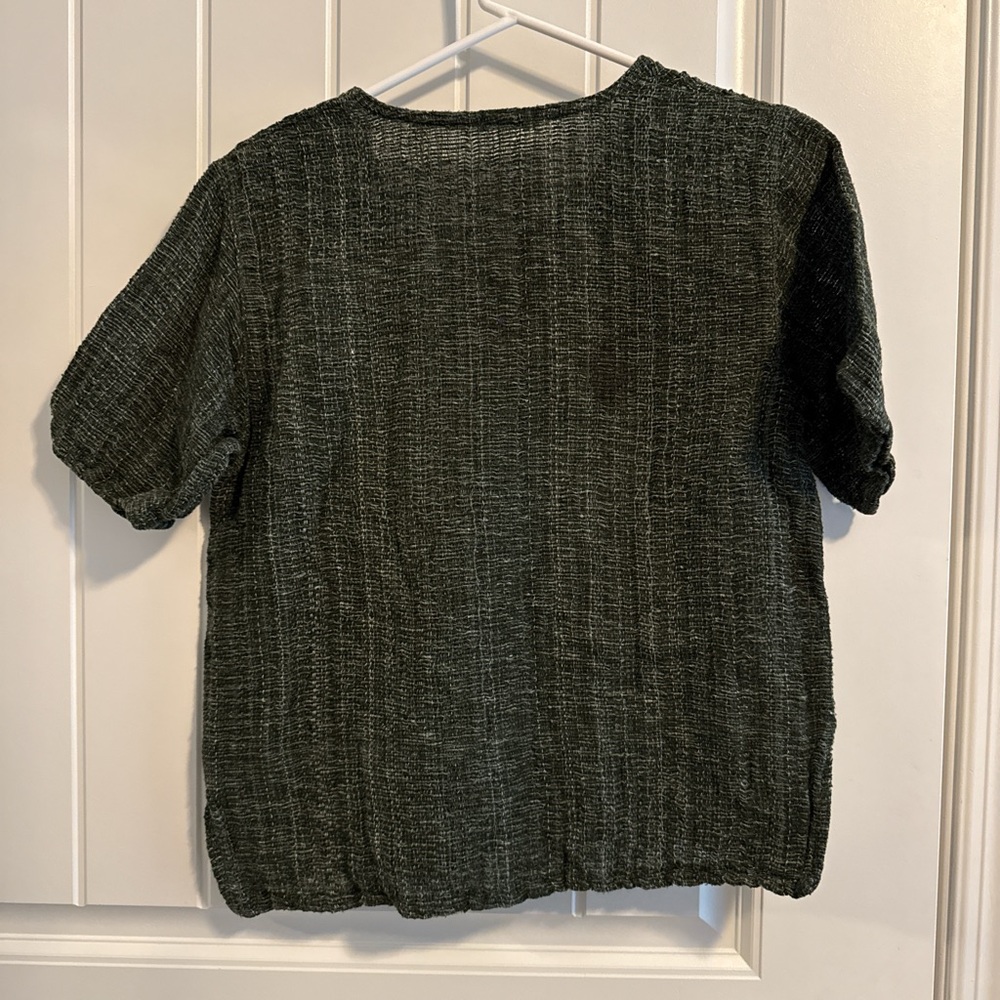 Women’s Green Cotton Shirt from Thailand - Picture 2 of 7
